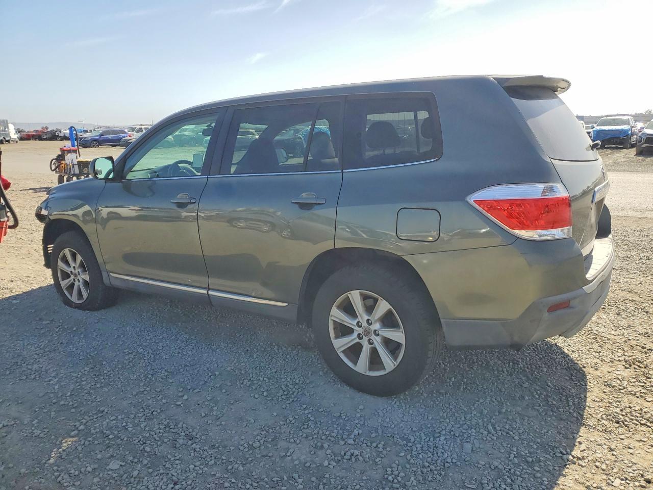2013 Toyota Highlander Base - zdjęcie 2