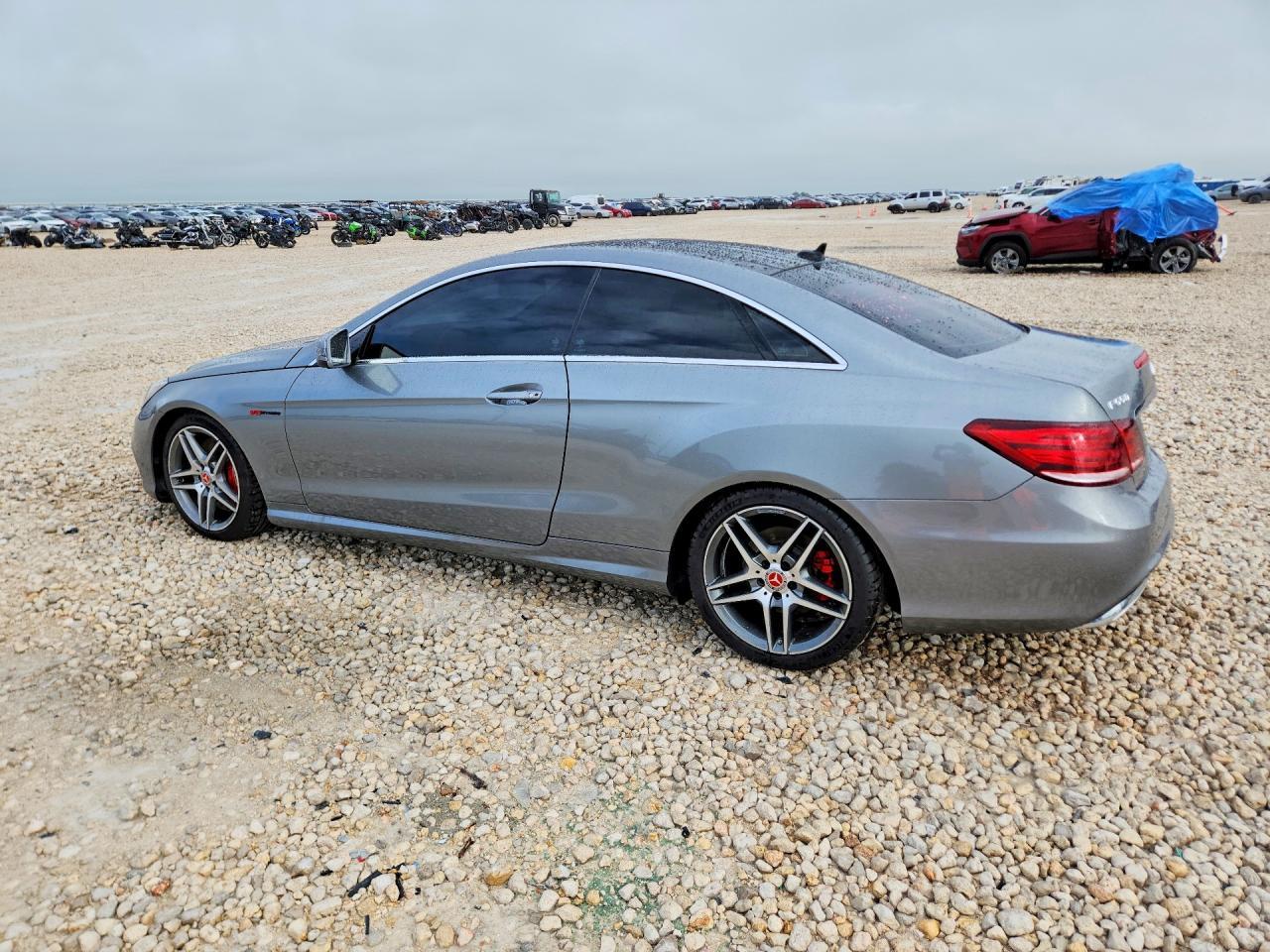 2014 Mercedes-Benz E 550 - zdjęcie 2