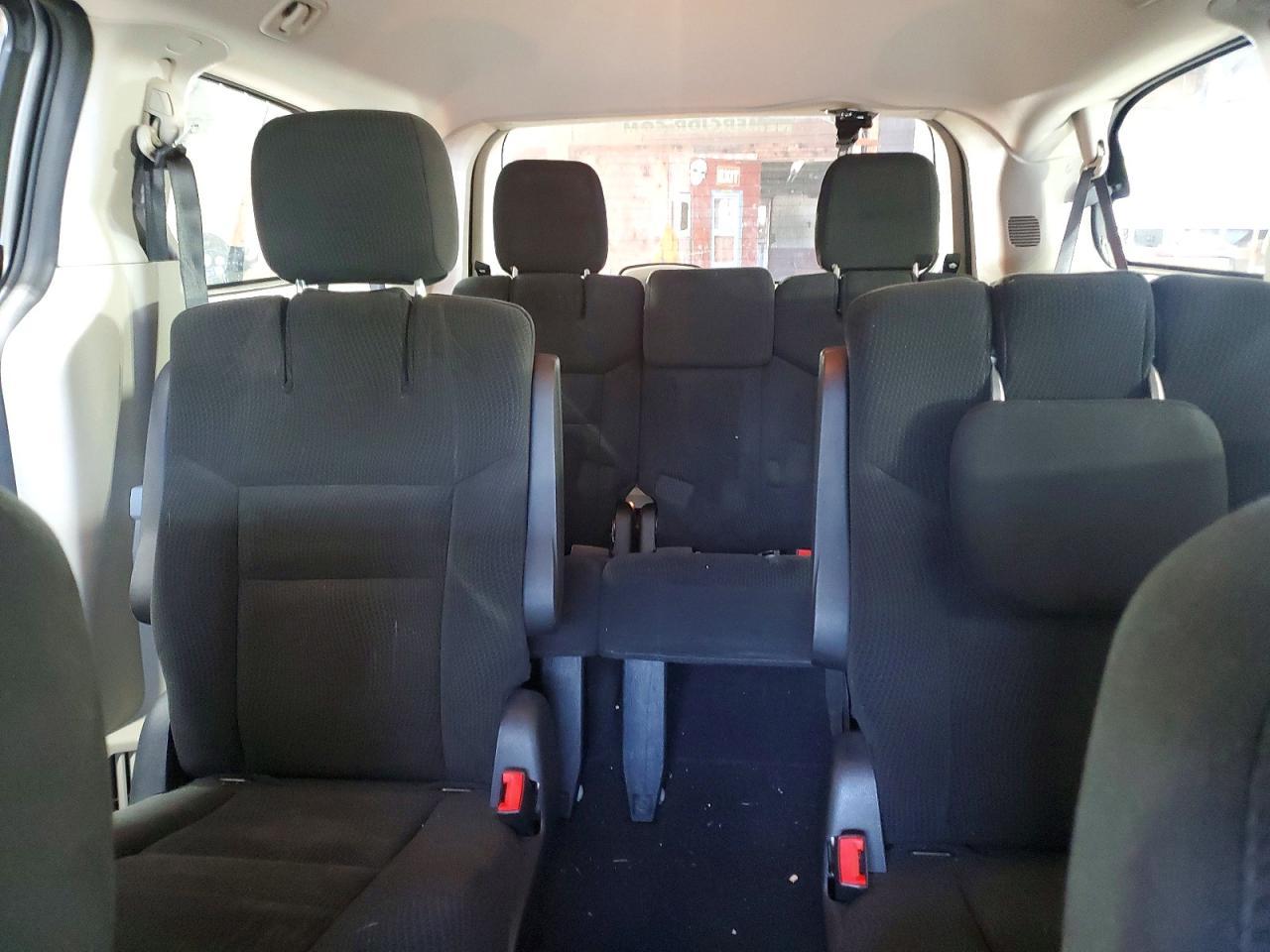 2016 Dodge Grand Caravan Se - zdjęcie 10