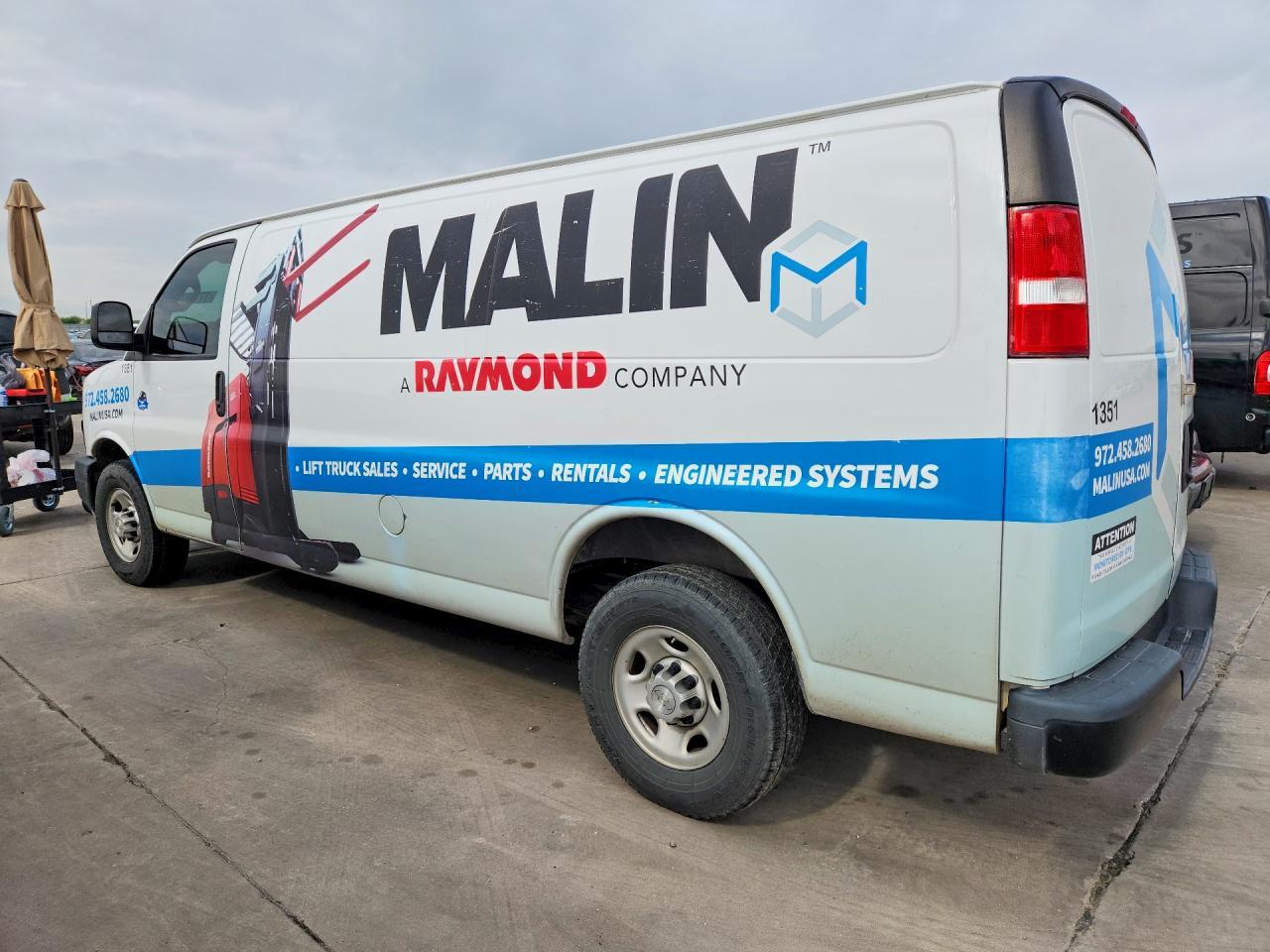 2019 Chevrolet Express G3500 - zdjęcie 2