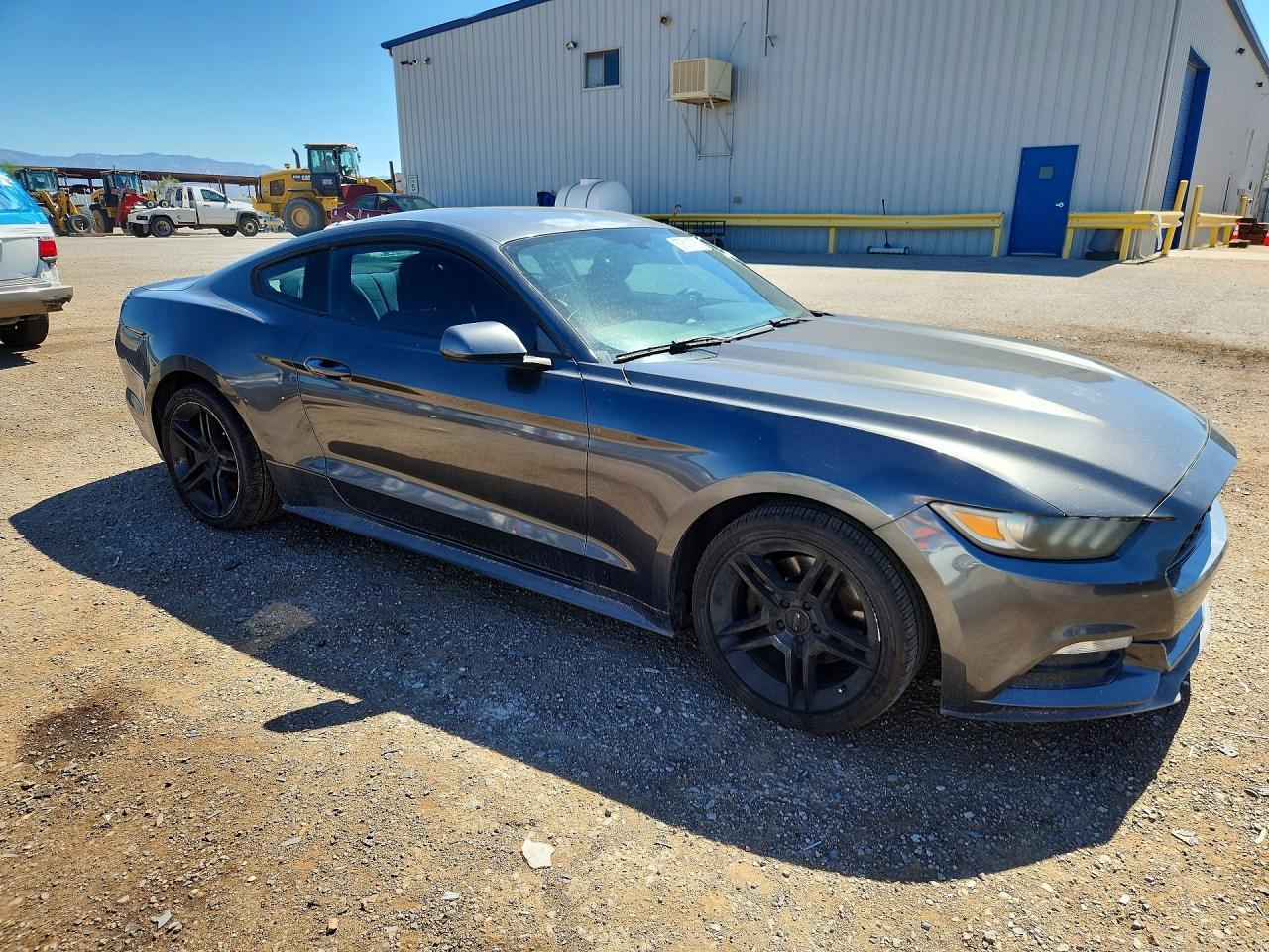 2015 Ford Mustang - zdjęcie 4