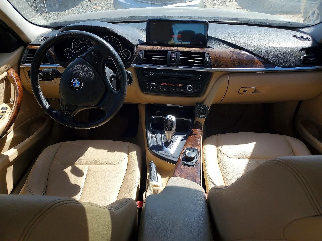 2014 BMW 320 I - zdjęcie 8