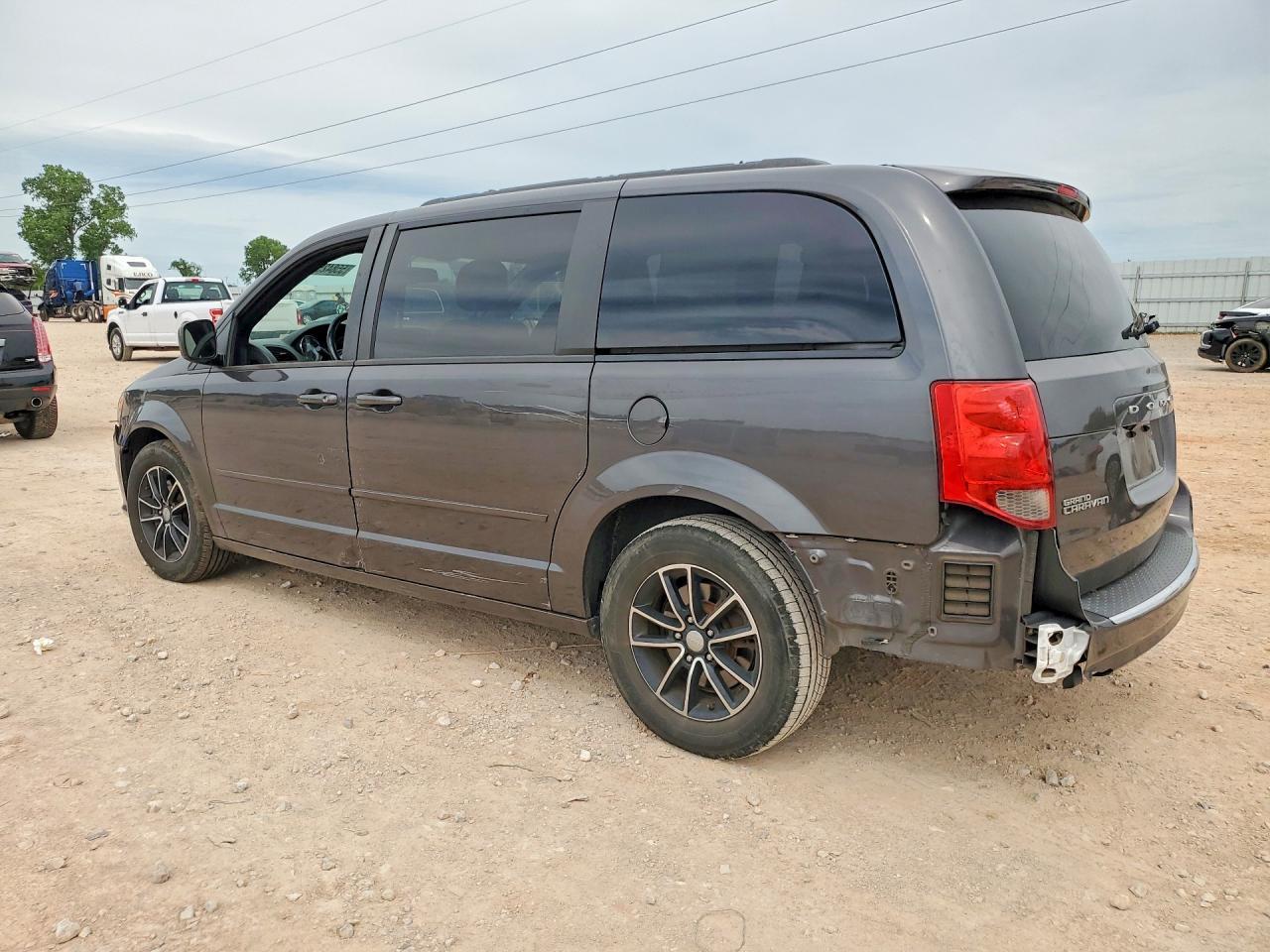 2017 Dodge Grand Caravan Gt - zdjęcie 2