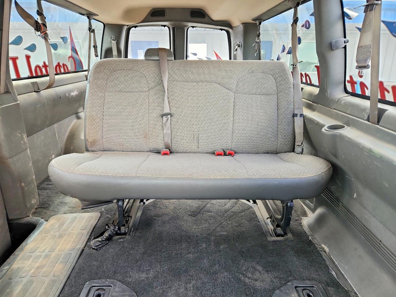 2018 Chevrolet Express G2500 - zdjęcie 10