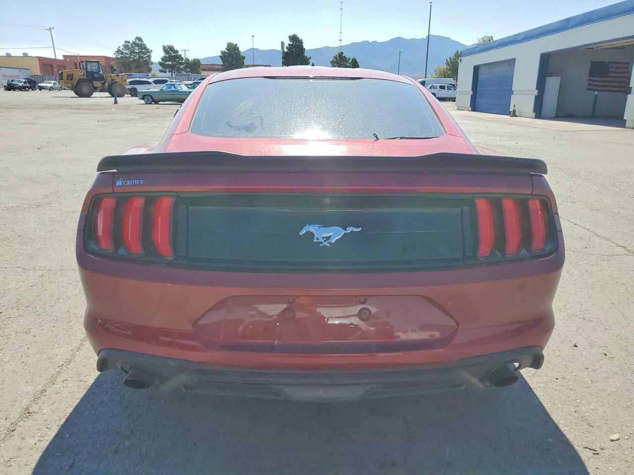 2018 Ford Mustang - zdjęcie 6