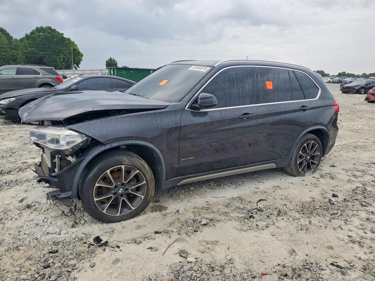 2017 BMW X5 xDrive35I - zdjęcie główne