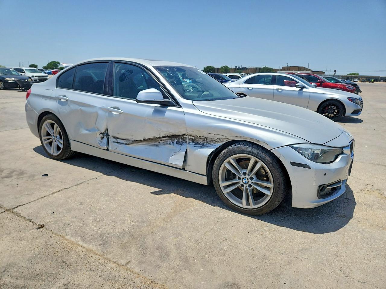 2016 BMW 320 I - zdjęcie 4