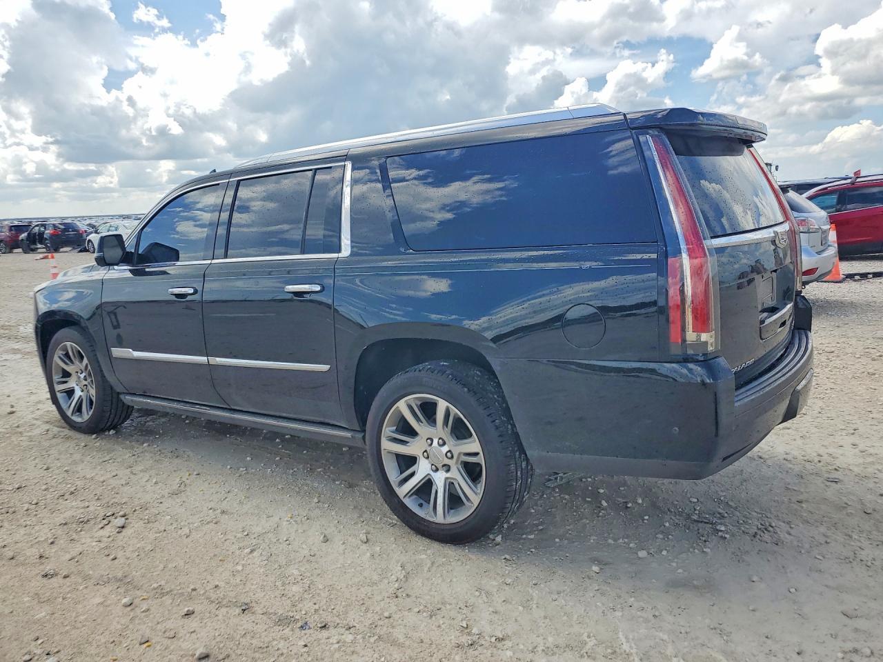 2017 Cadillac Escalade Esv Premium Luxury - zdjęcie 2