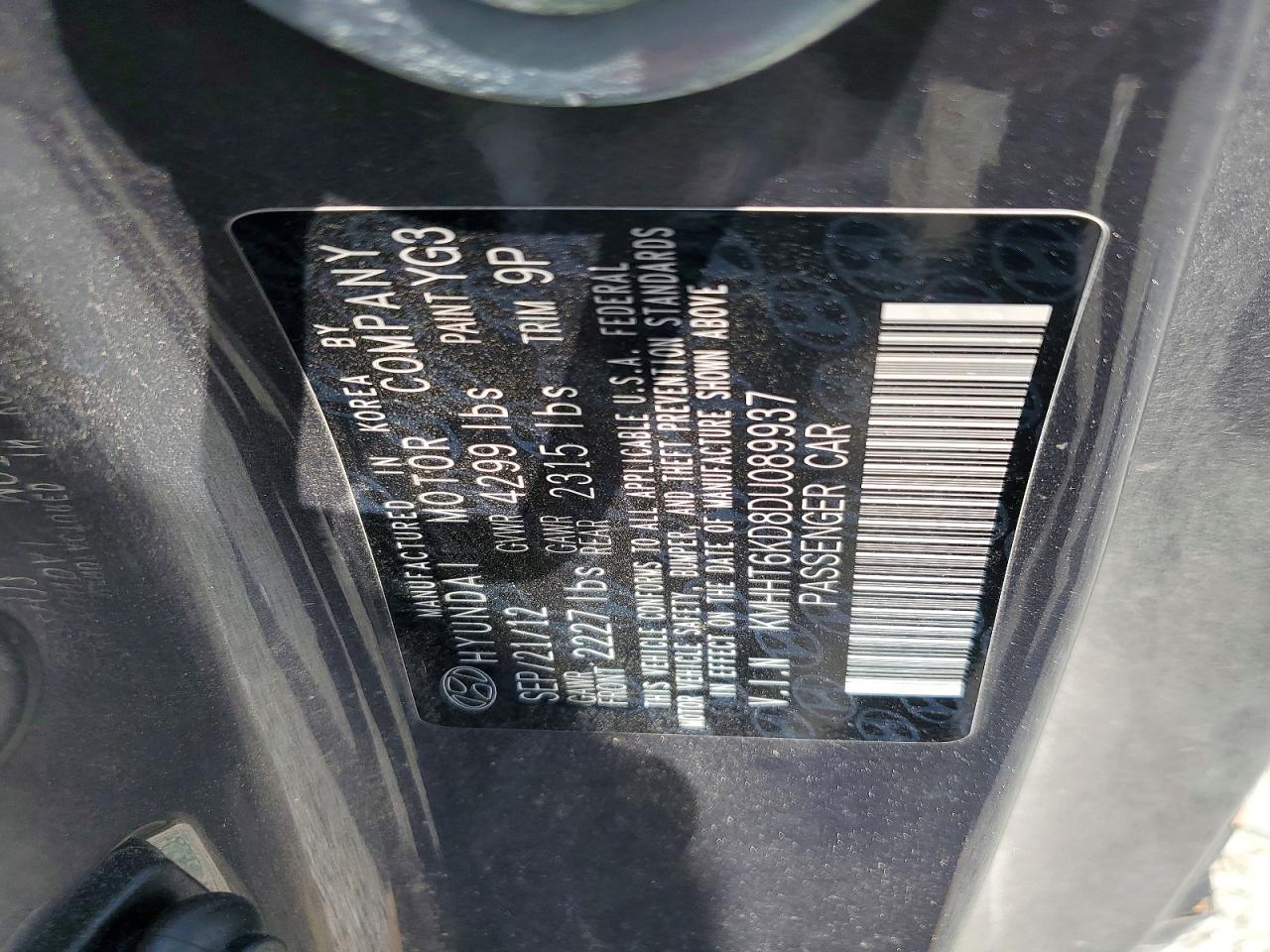 2013 Hyundai Genesis Coupe 2.0T - zdjęcie 12