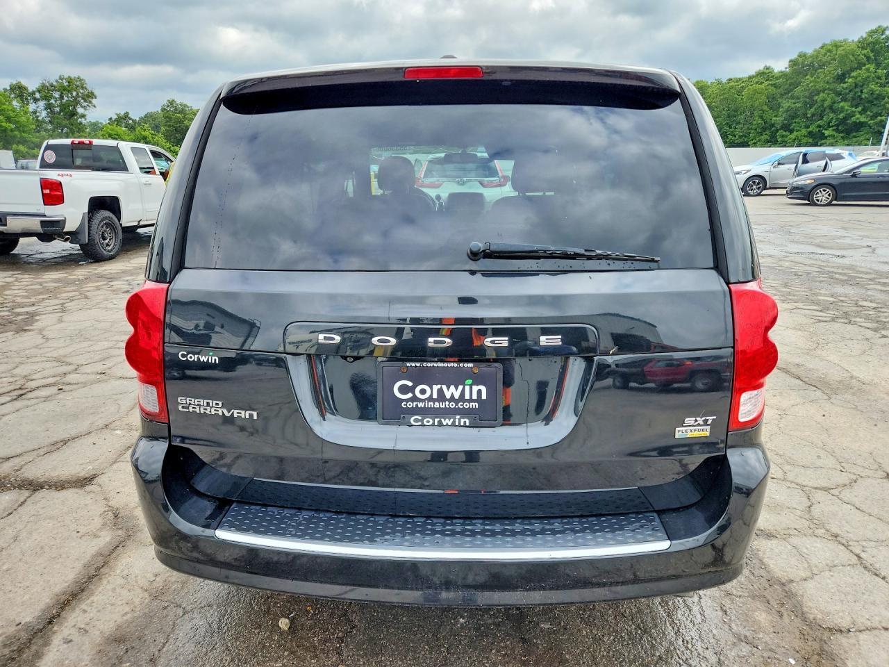 2017 Dodge Grand Caravan Sxt - zdjęcie 6