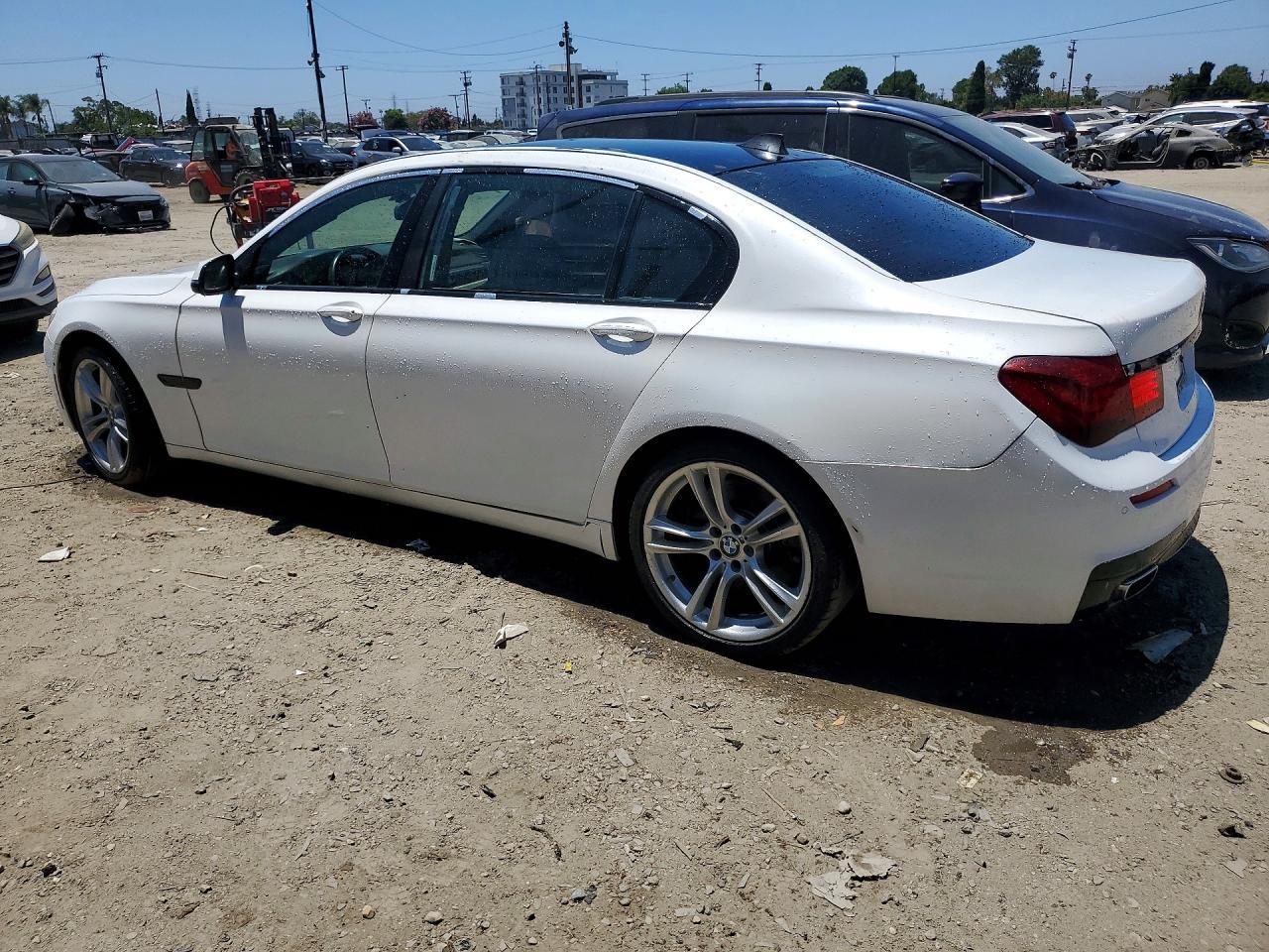 2014 BMW 750 Li - zdjęcie 2