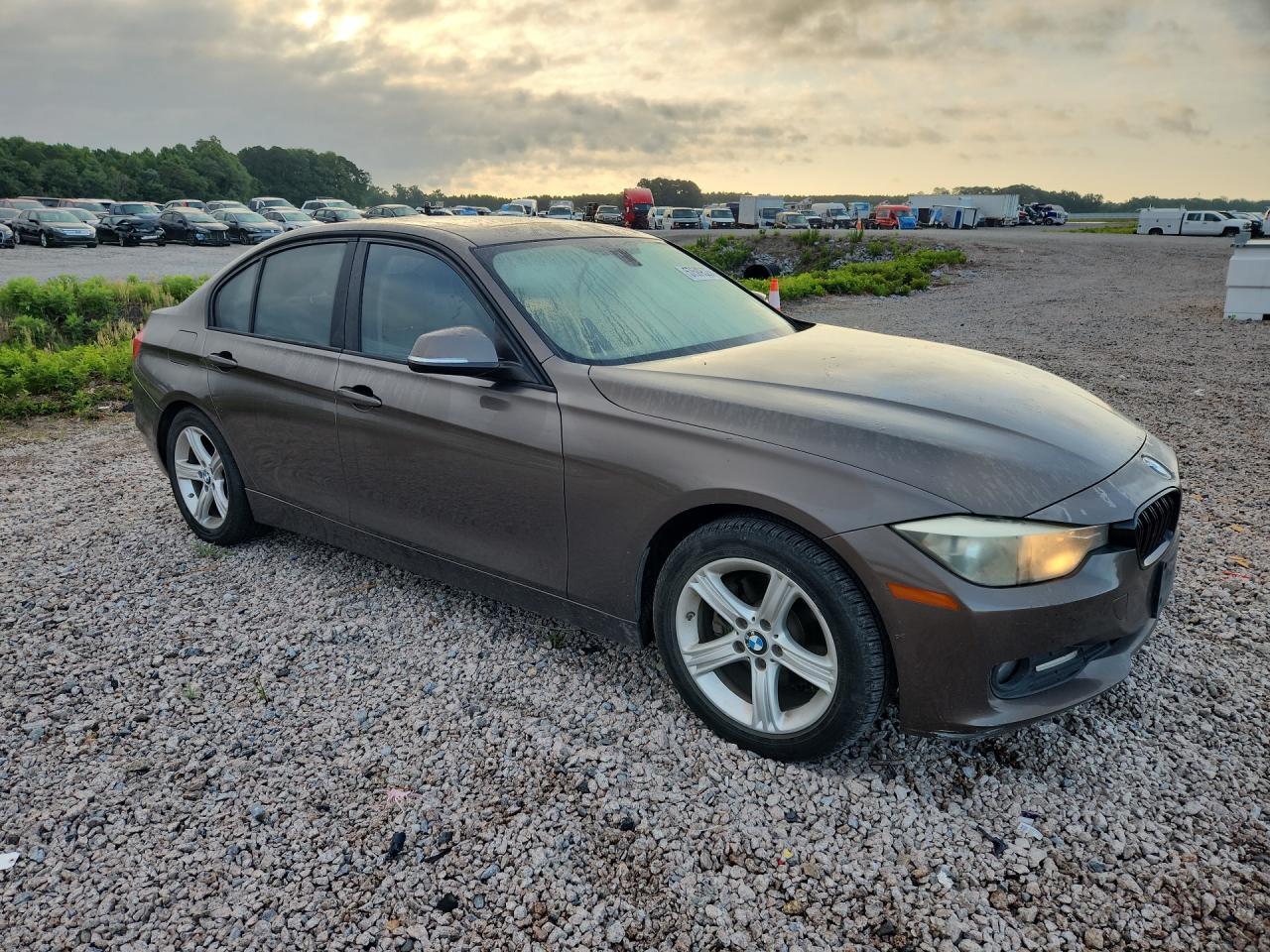 2013 BMW 320 I - zdjęcie 4