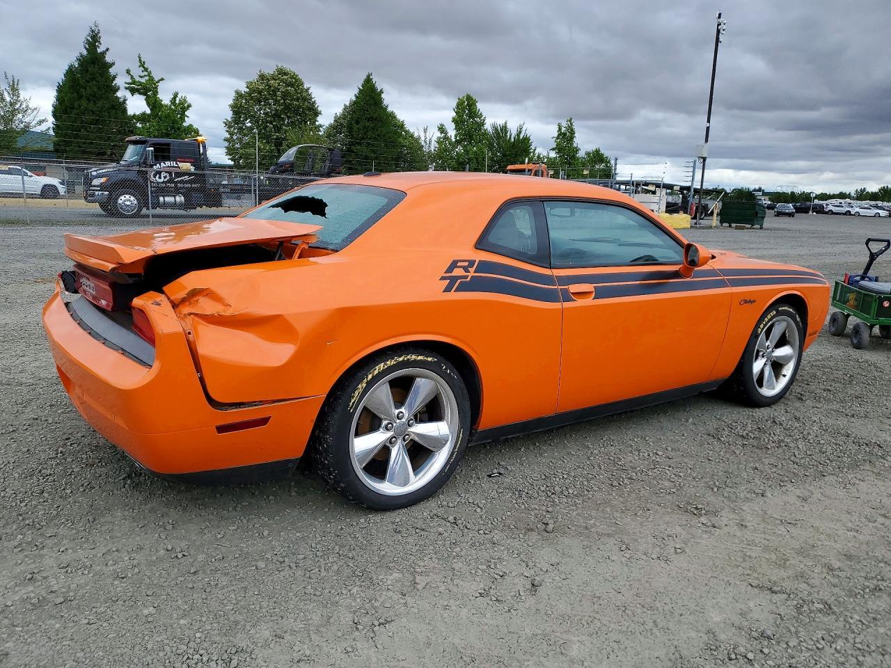 2014 Dodge Challenger R/T - zdjęcie 3