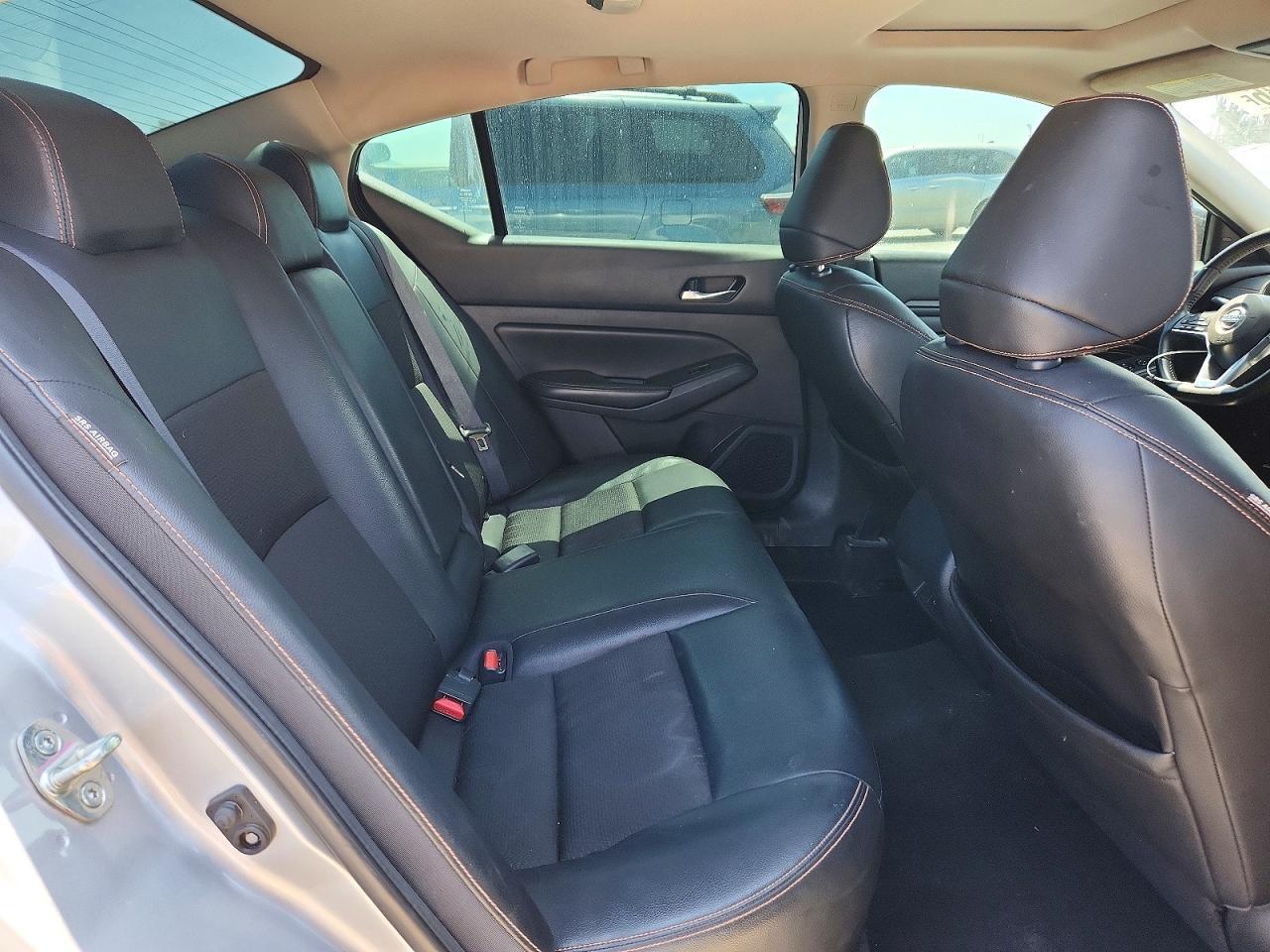 2019 Nissan Altima Sr - zdjęcie 10