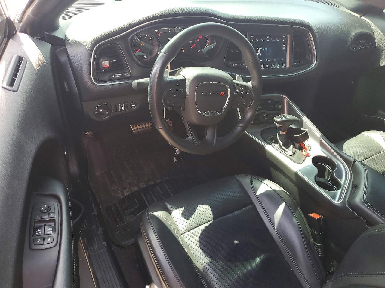 2017 Dodge Challenger R - zdjęcie 8