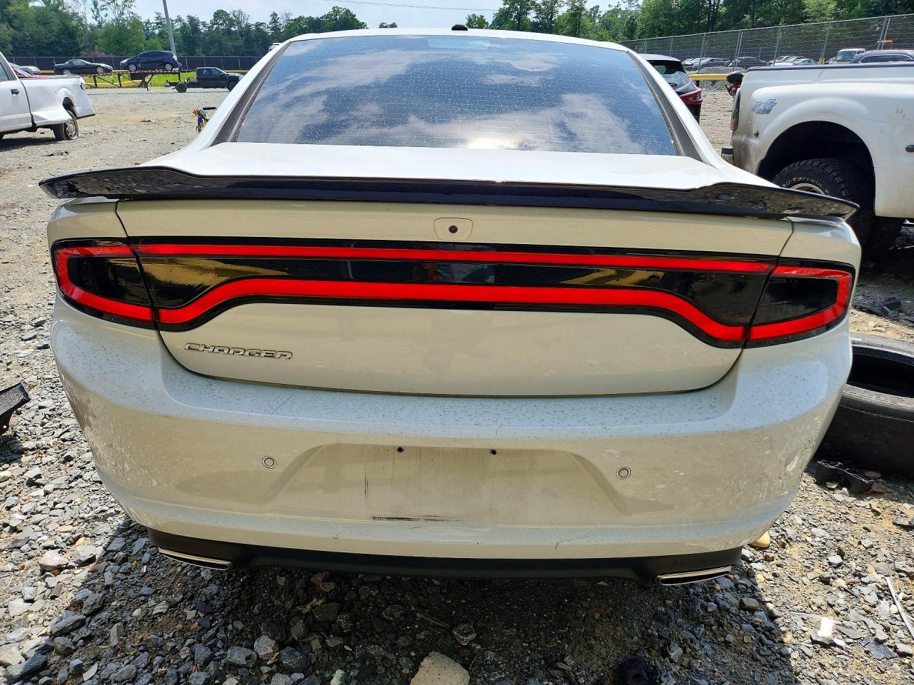 2022 Dodge Charger Sxt - zdjęcie 6