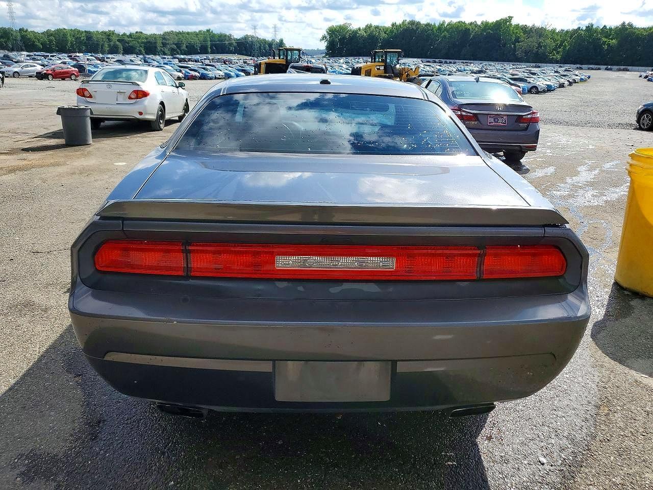 2014 Dodge Challenger R - zdjęcie 6