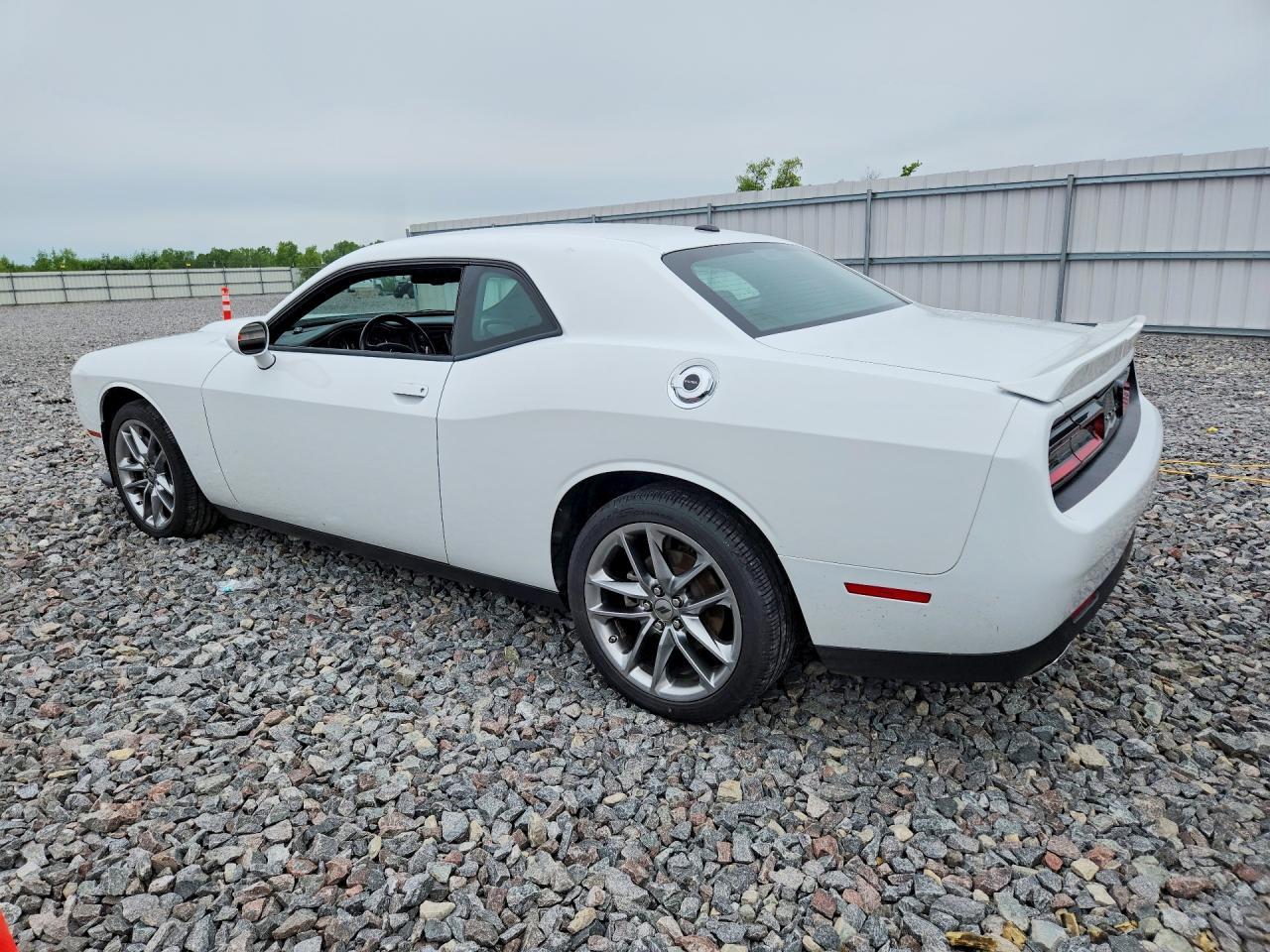2022 Dodge Challenger Gt - zdjęcie 2