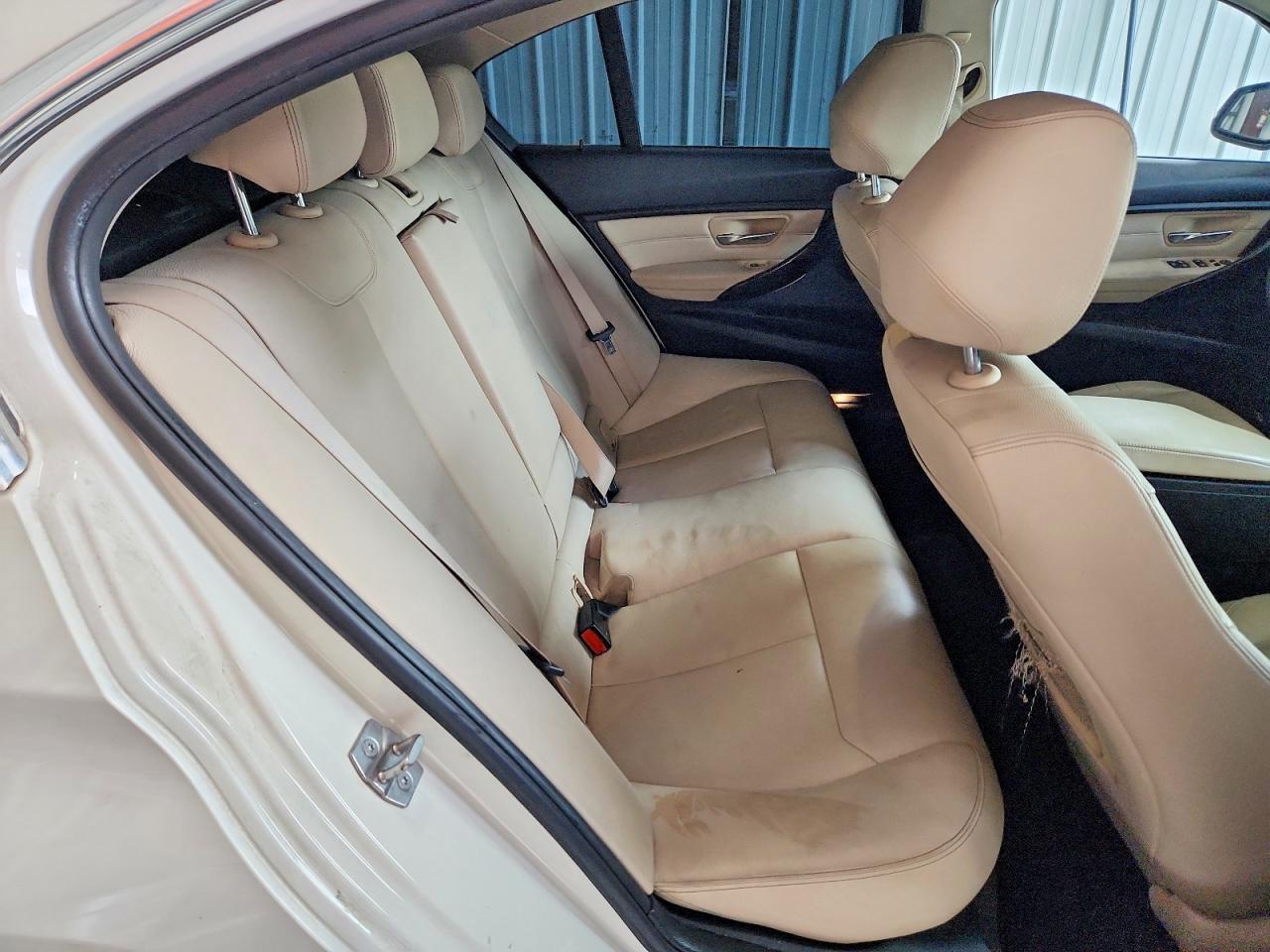 2015 BMW 328 I - zdjęcie 10