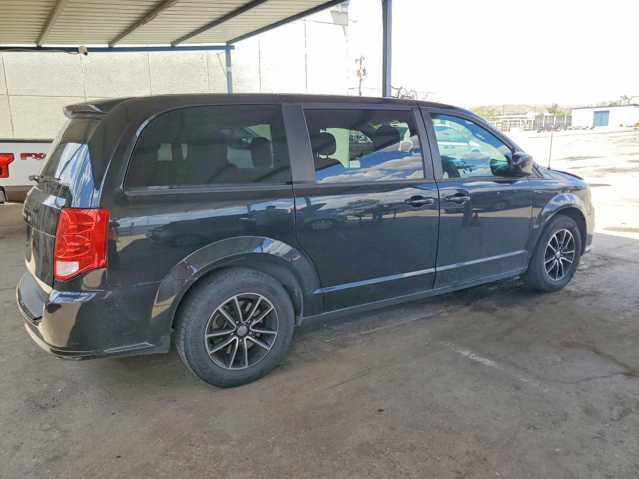 2019 Dodge Grand Caravan Sxt - zdjęcie 3