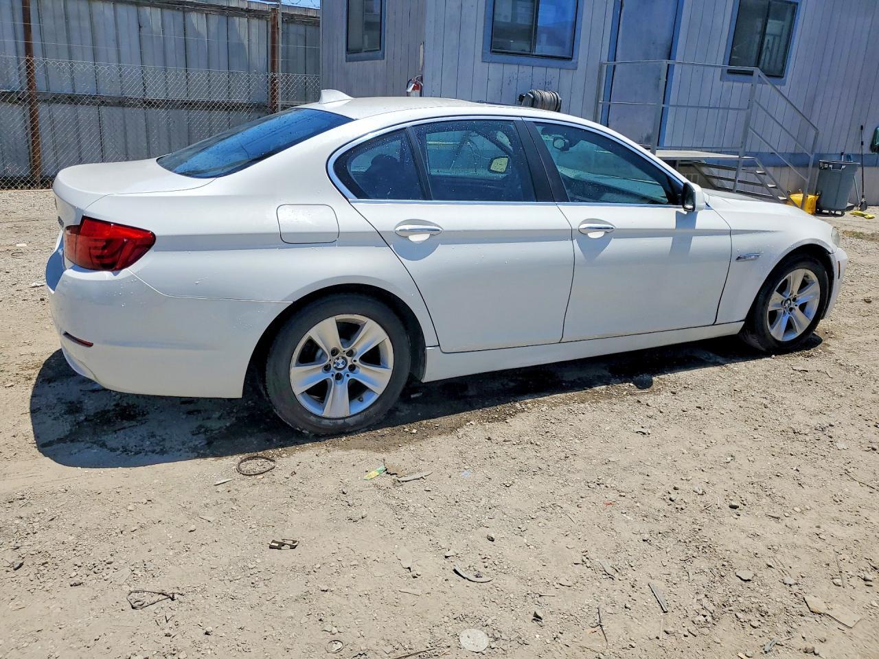 2013 BMW 528 I - zdjęcie 3