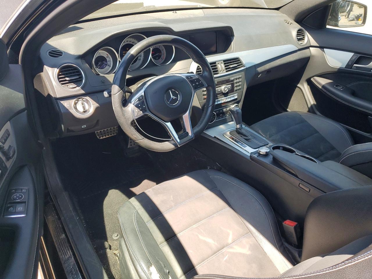 2015 Mercedes-Benz C 250 - zdjęcie 8