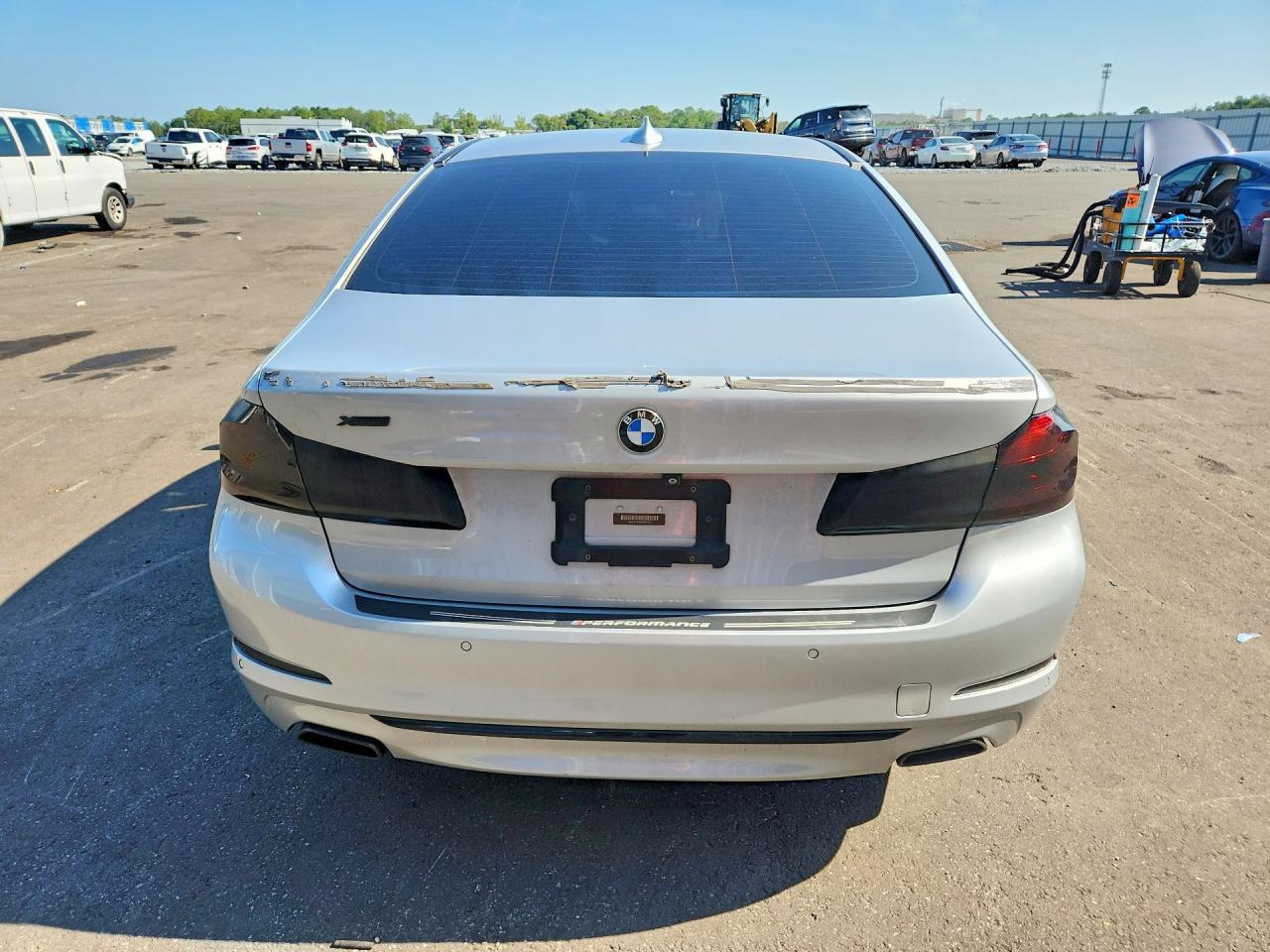 2017 BMW Seria 5 540i - zdjęcie 6