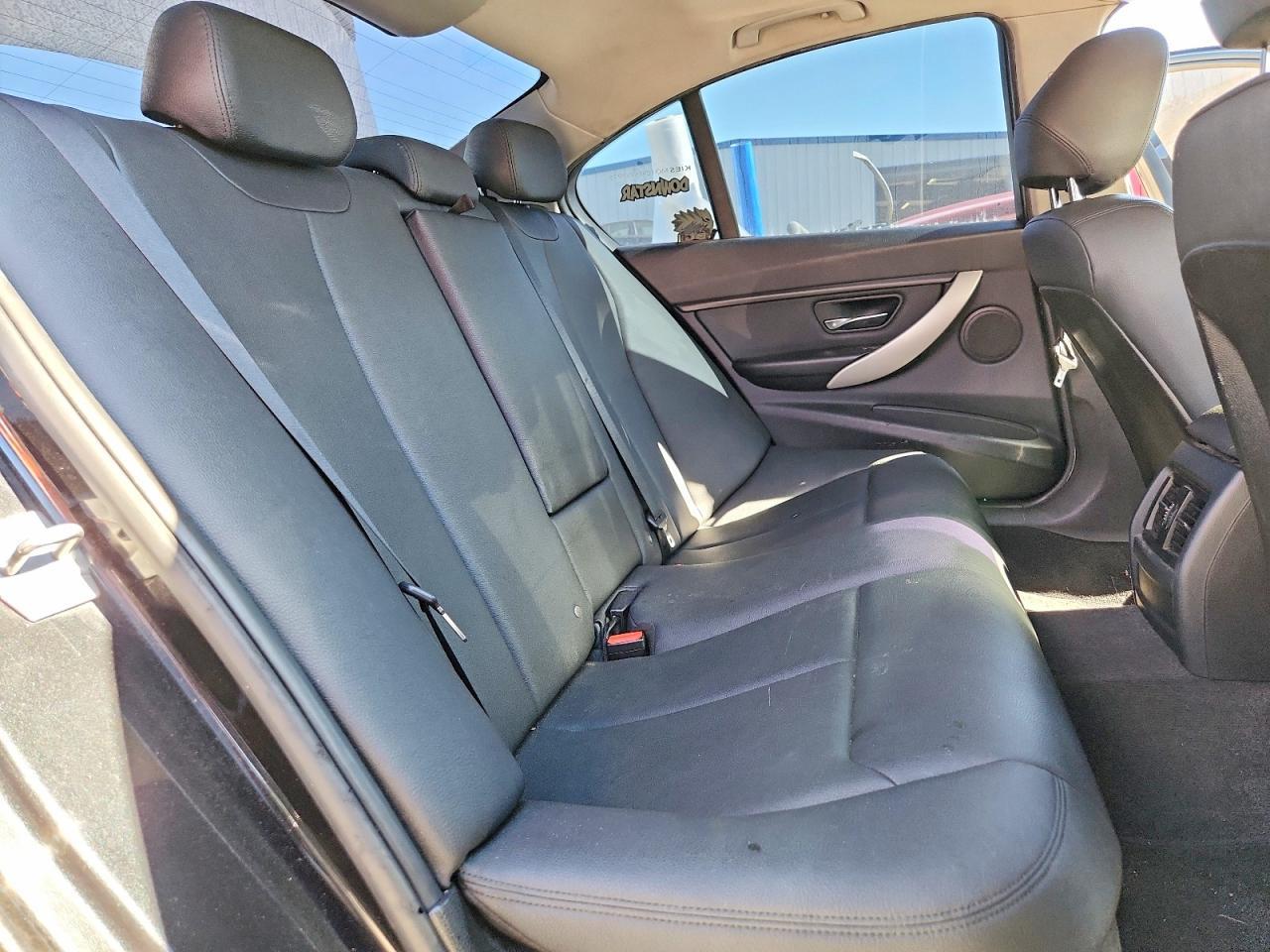 2014 BMW 320 I xDrive - zdjęcie 10