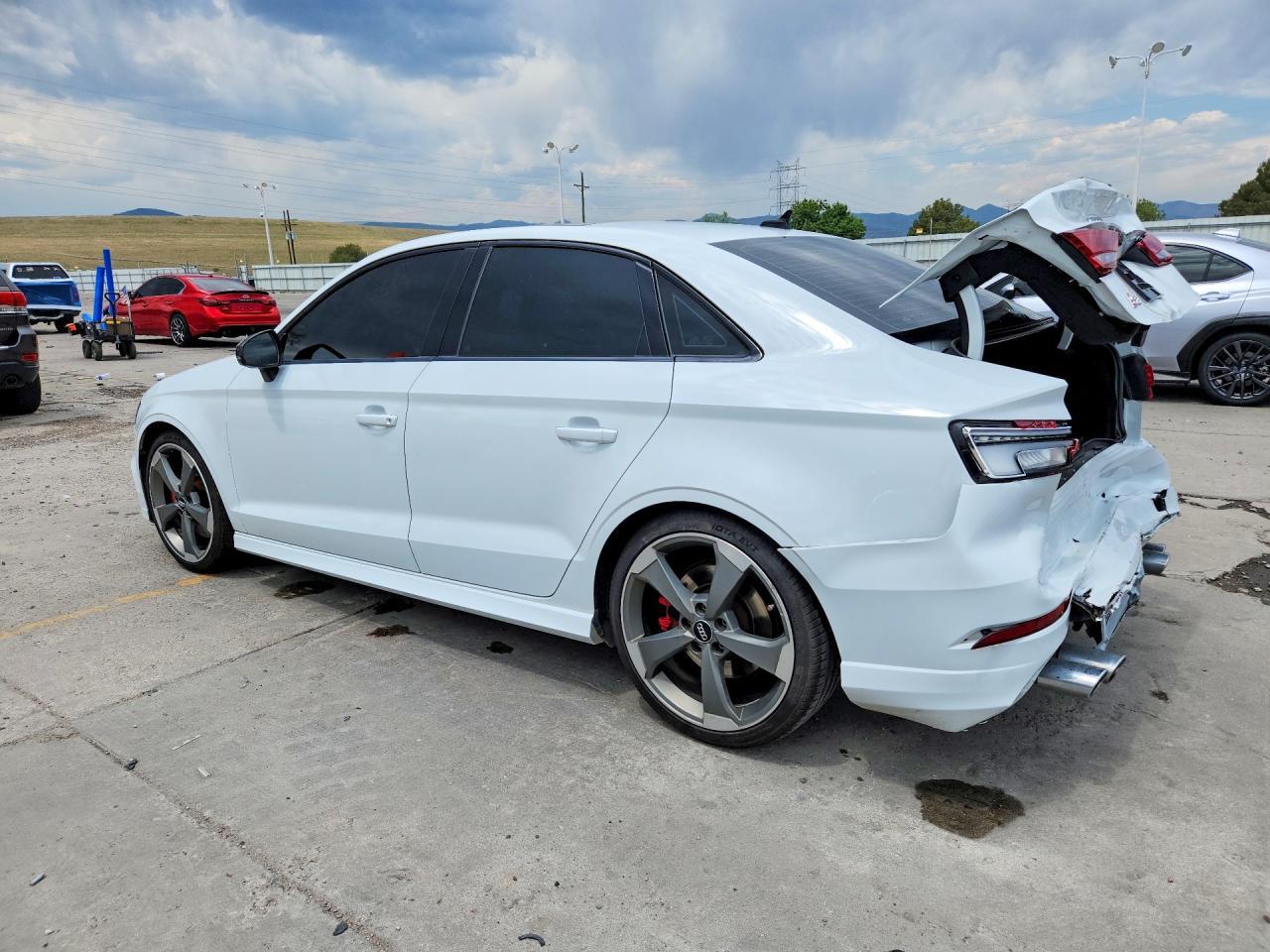 Audi S3 - zdjęcie 2