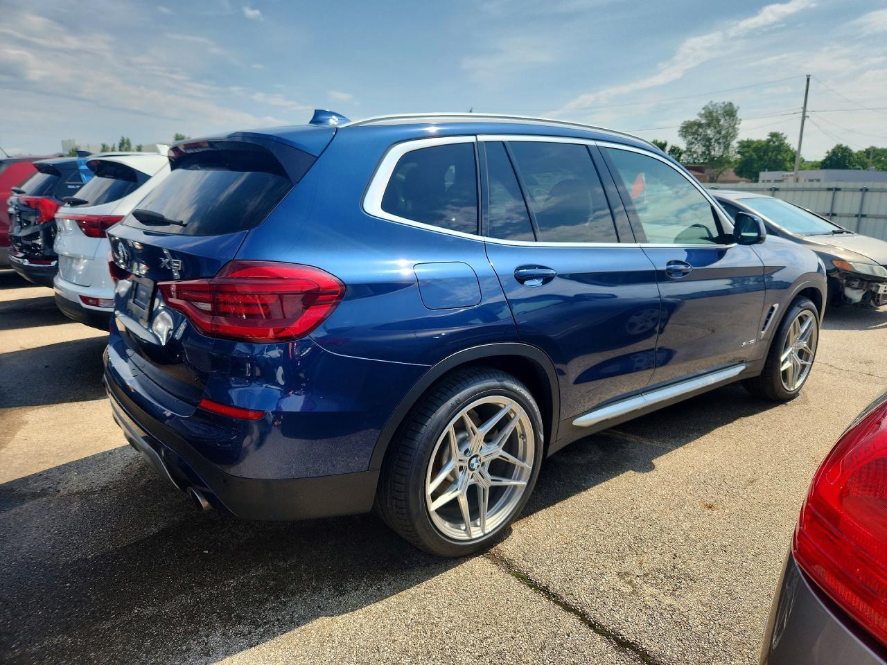 2018 BMW X3 xDrive30I - zdjęcie 3