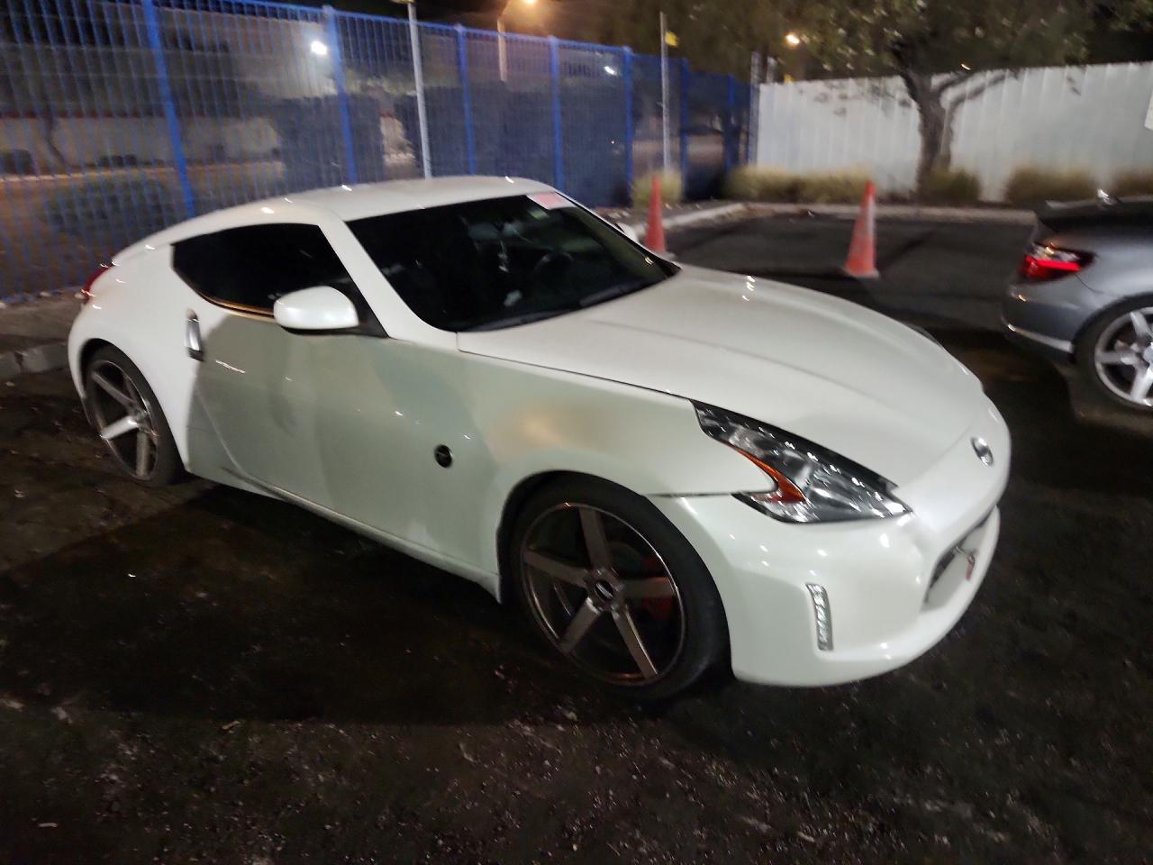 2016 Nissan 370Z Base - zdjęcie 4