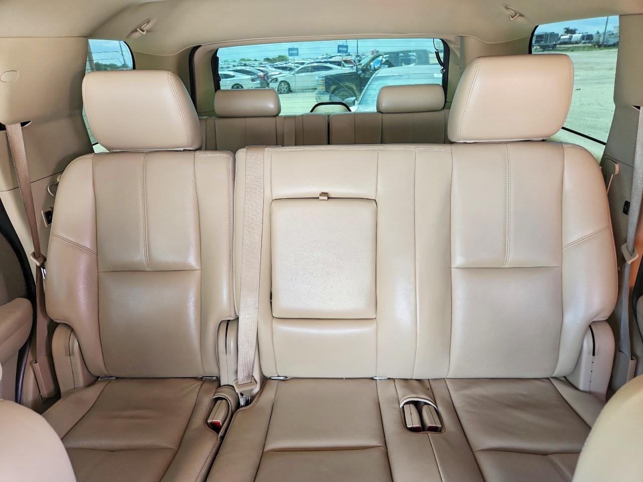 2013 Chevrolet Tahoe C1500 Lt - zdjęcie 10