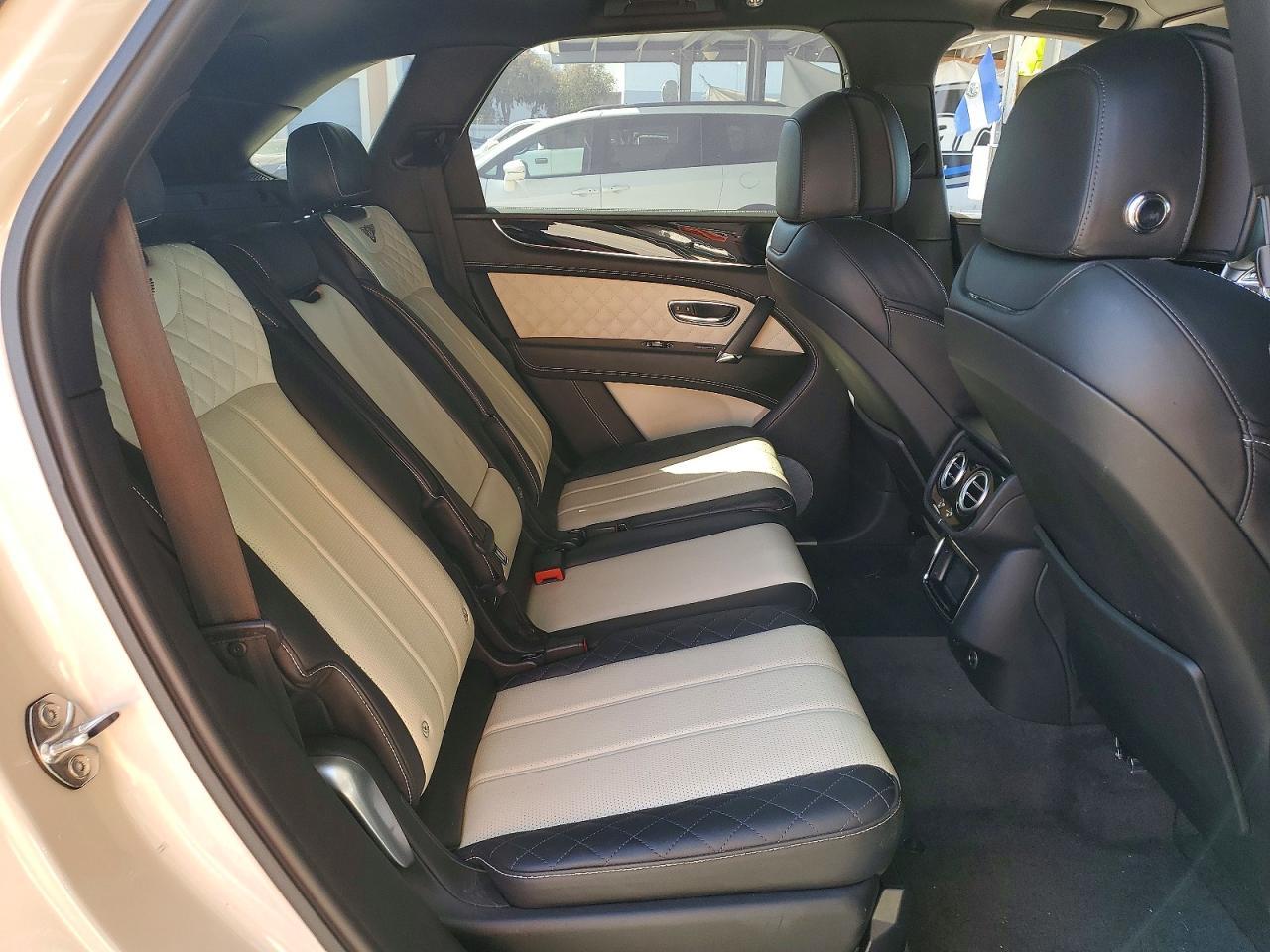 2018 Bentley Bentayga - zdjęcie 10