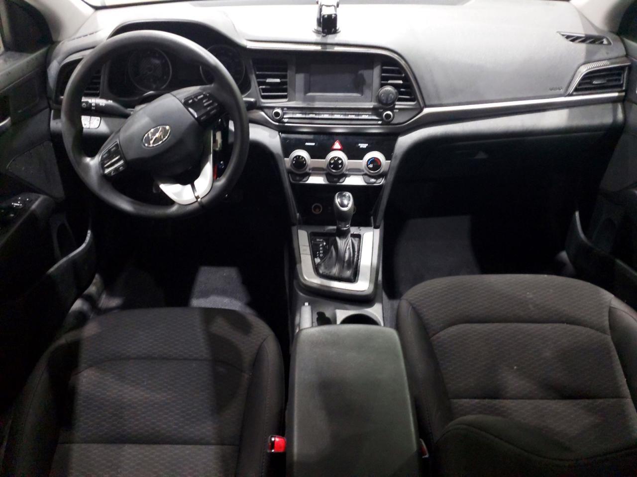 2019 Hyundai Elantra Se - zdjęcie 8