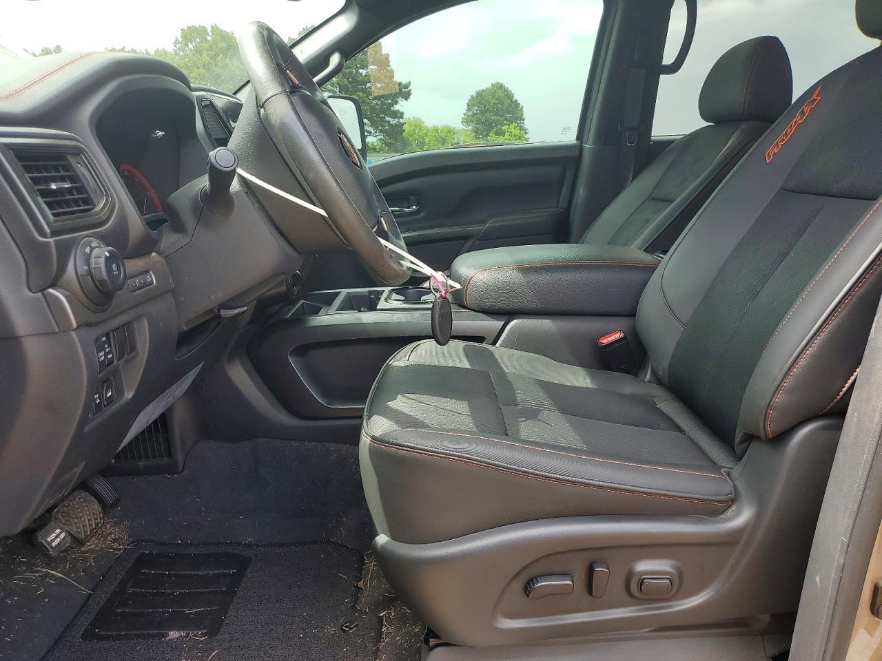 2022 Nissan Titan Xd Pro-4X - zdjęcie 7