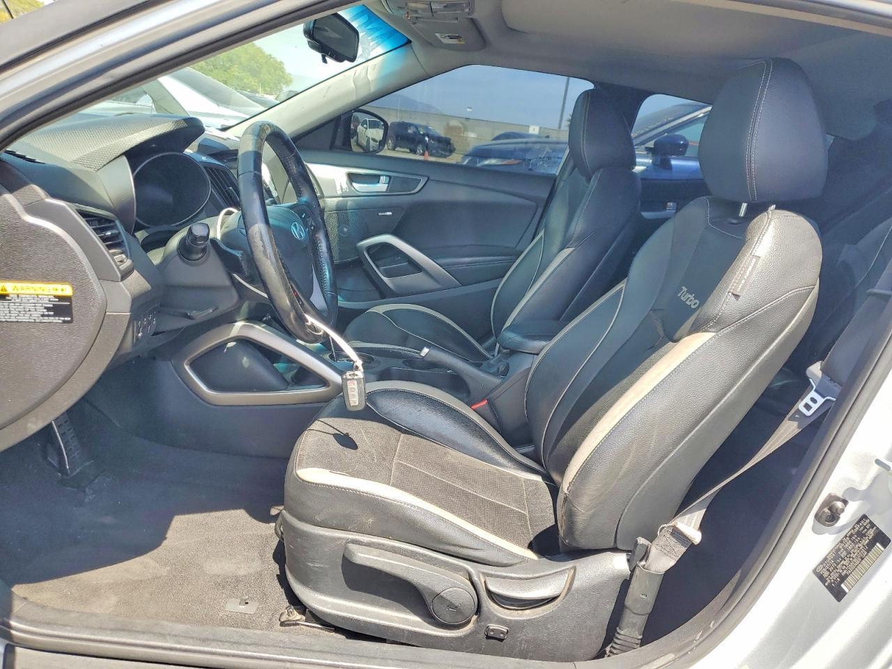 2014 Hyundai Veloster Turbo - zdjęcie 7