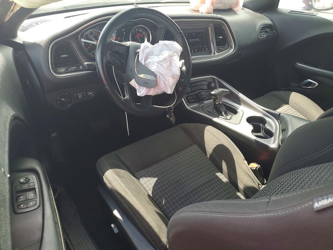 2020 Dodge Challenger Sxt - zdjęcie 8