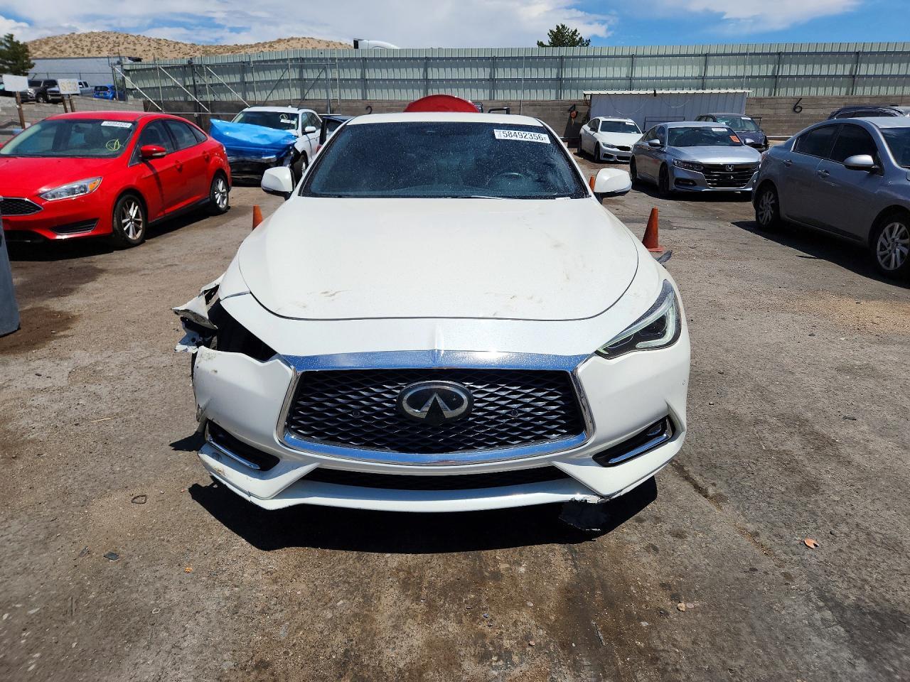 2021 Infiniti Q60 Luxe - zdjęcie 5