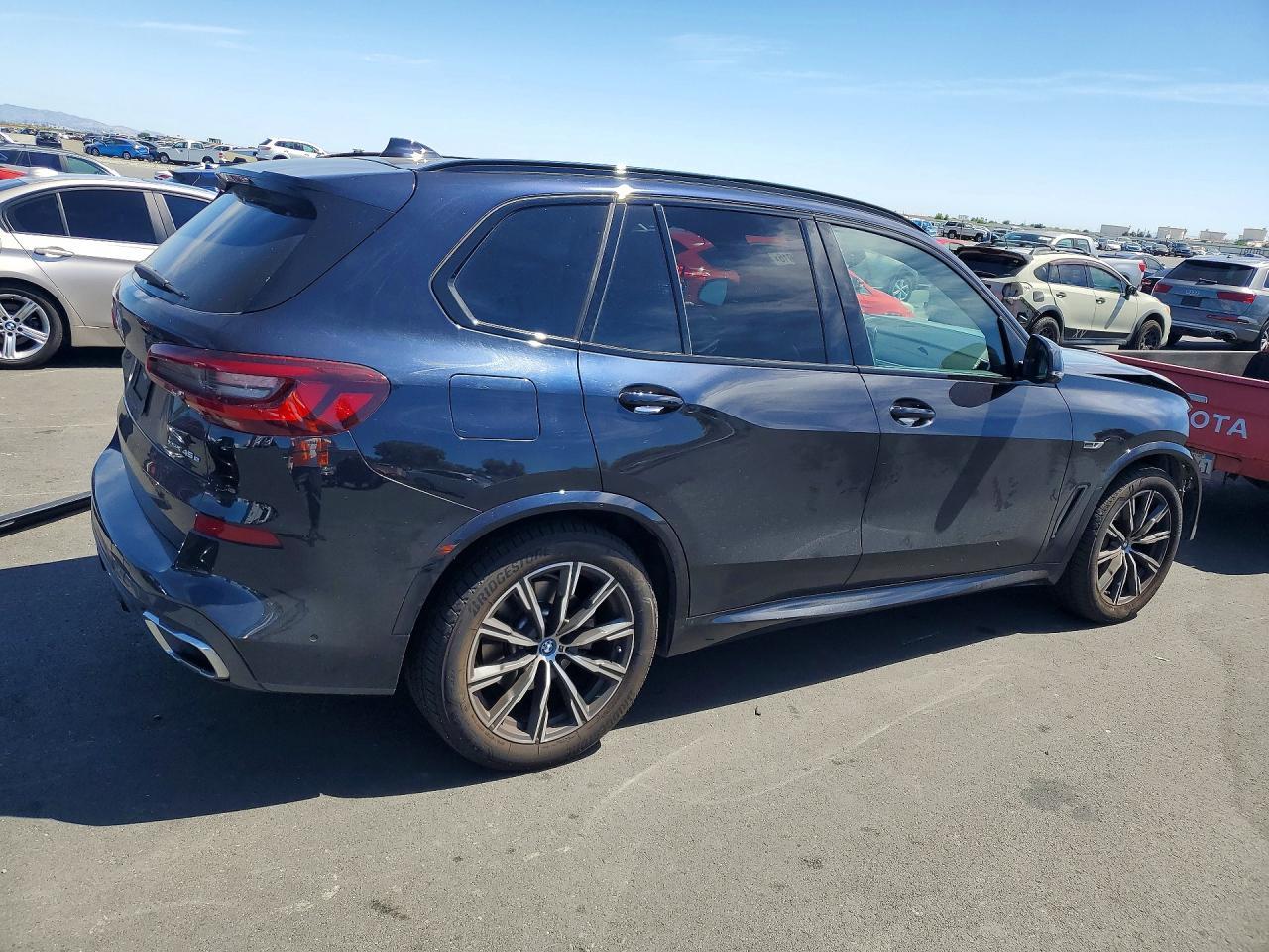 2022 BMW X5 xDrive45E - zdjęcie 3