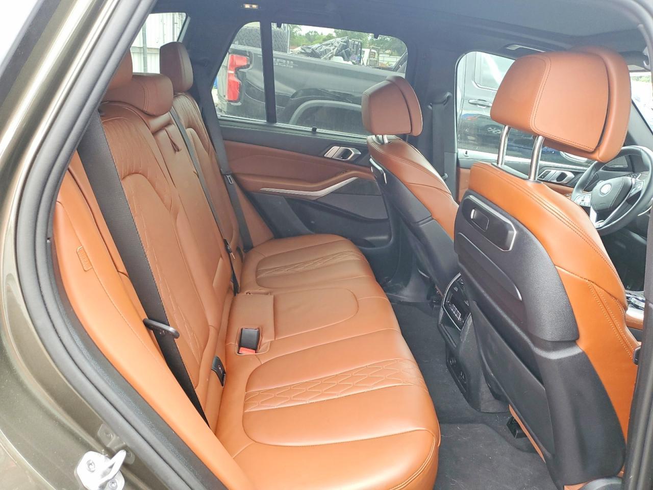 2024 BMW X5 xDrive50E - zdjęcie 10