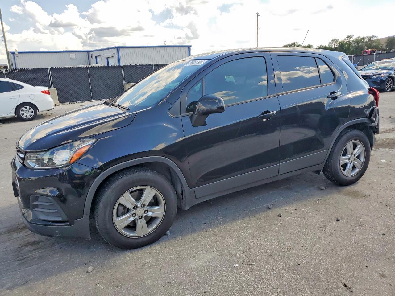 2020 Chevrolet Trax Ls - zdjęcie główne