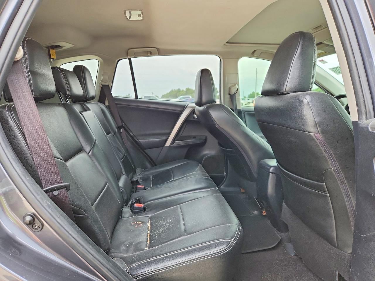 2017 Toyota Rav4 Xle - zdjęcie 11