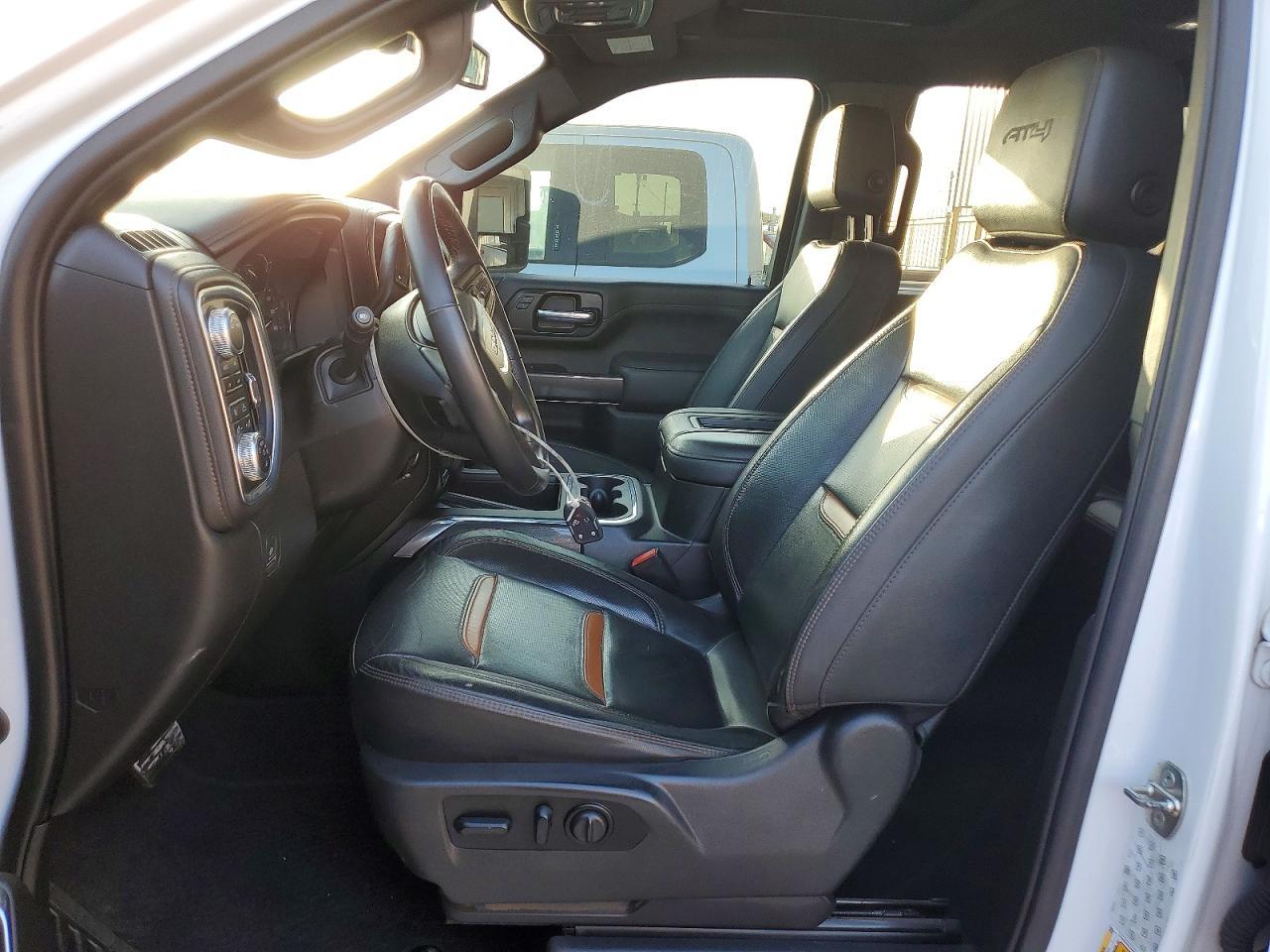 2022 GMC Sierra K2500 At4 - zdjęcie 7