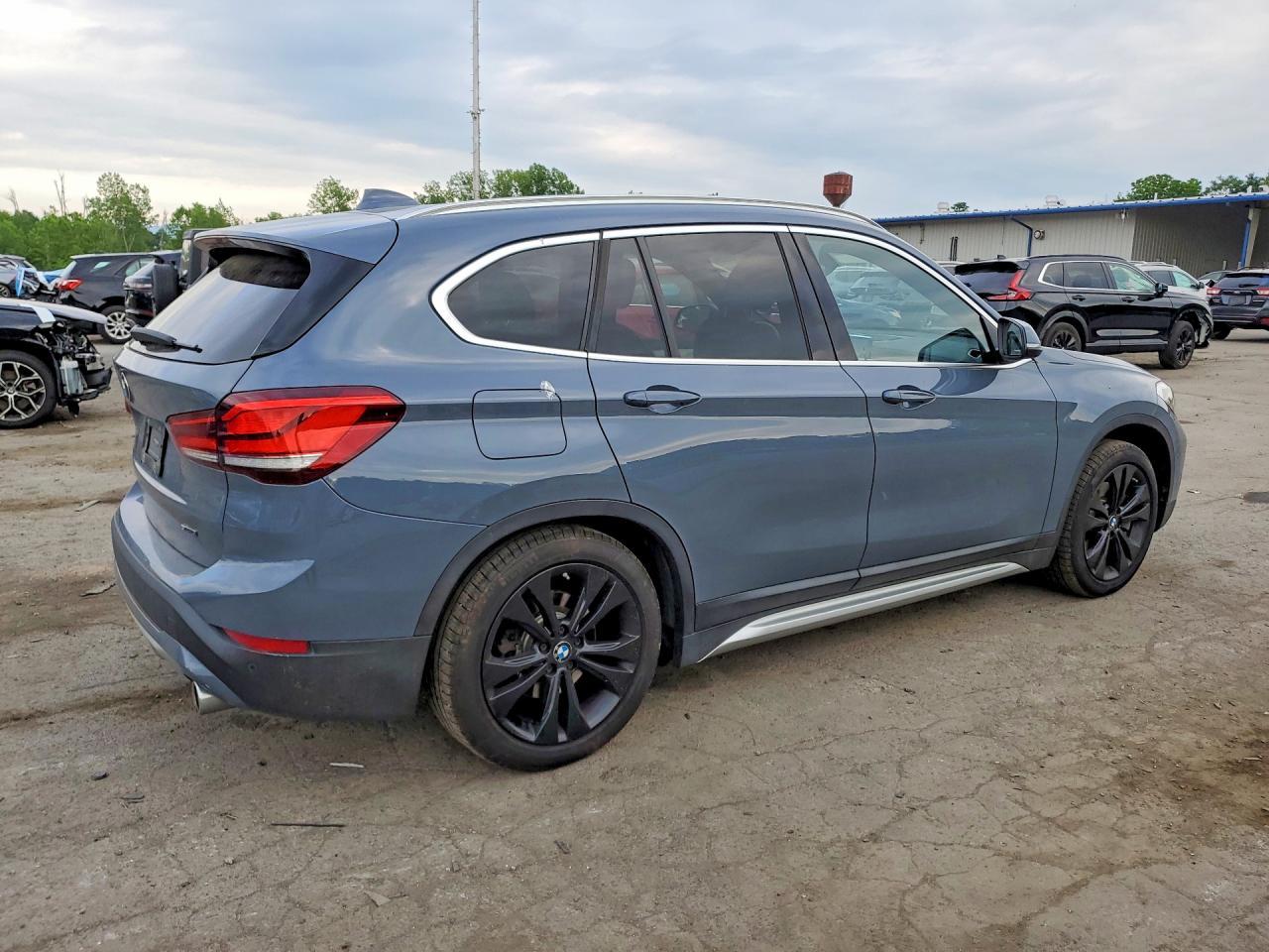 2020 BMW X1 xDrive28I - zdjęcie 3