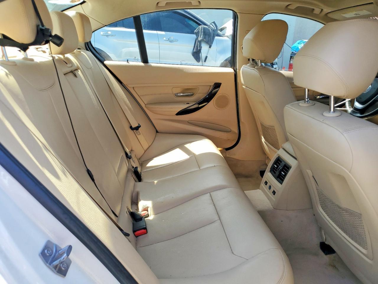2015 BMW 328 Xi - zdjęcie 10