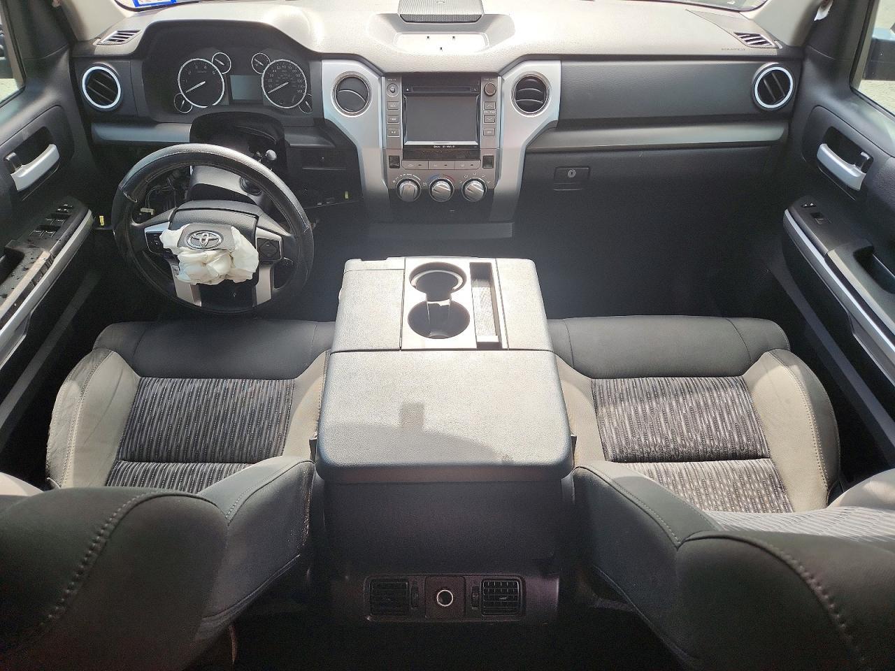 2017 Toyota Tundra Crewmax Sr5 - zdjęcie 8