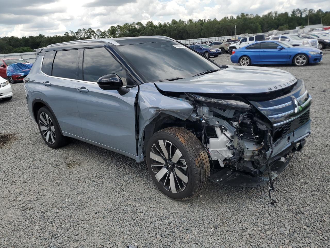 2026 Mitsubishi Outlander Sel - zdjęcie 4