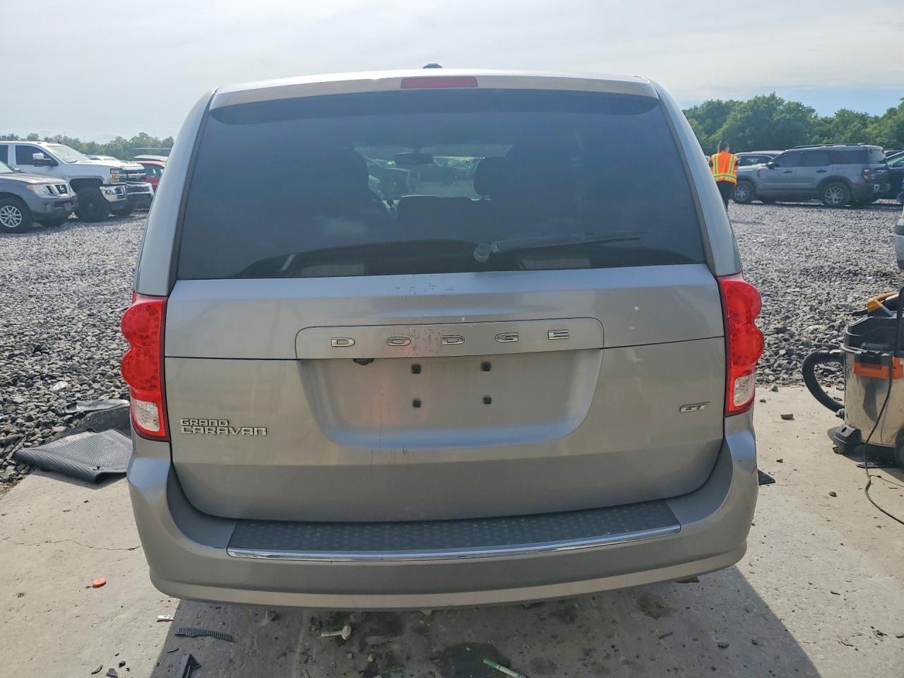 2017 Dodge Grand Caravan Gt - zdjęcie 6