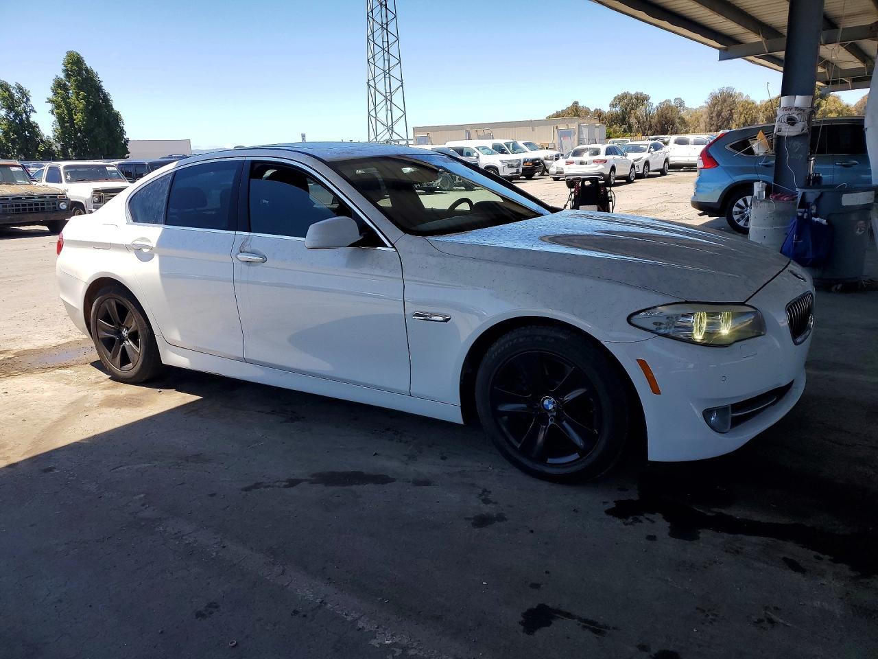 2013 BMW 528 I - zdjęcie 4