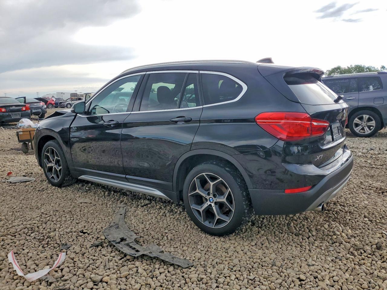 2018 BMW X1 xDrive28I - zdjęcie 2